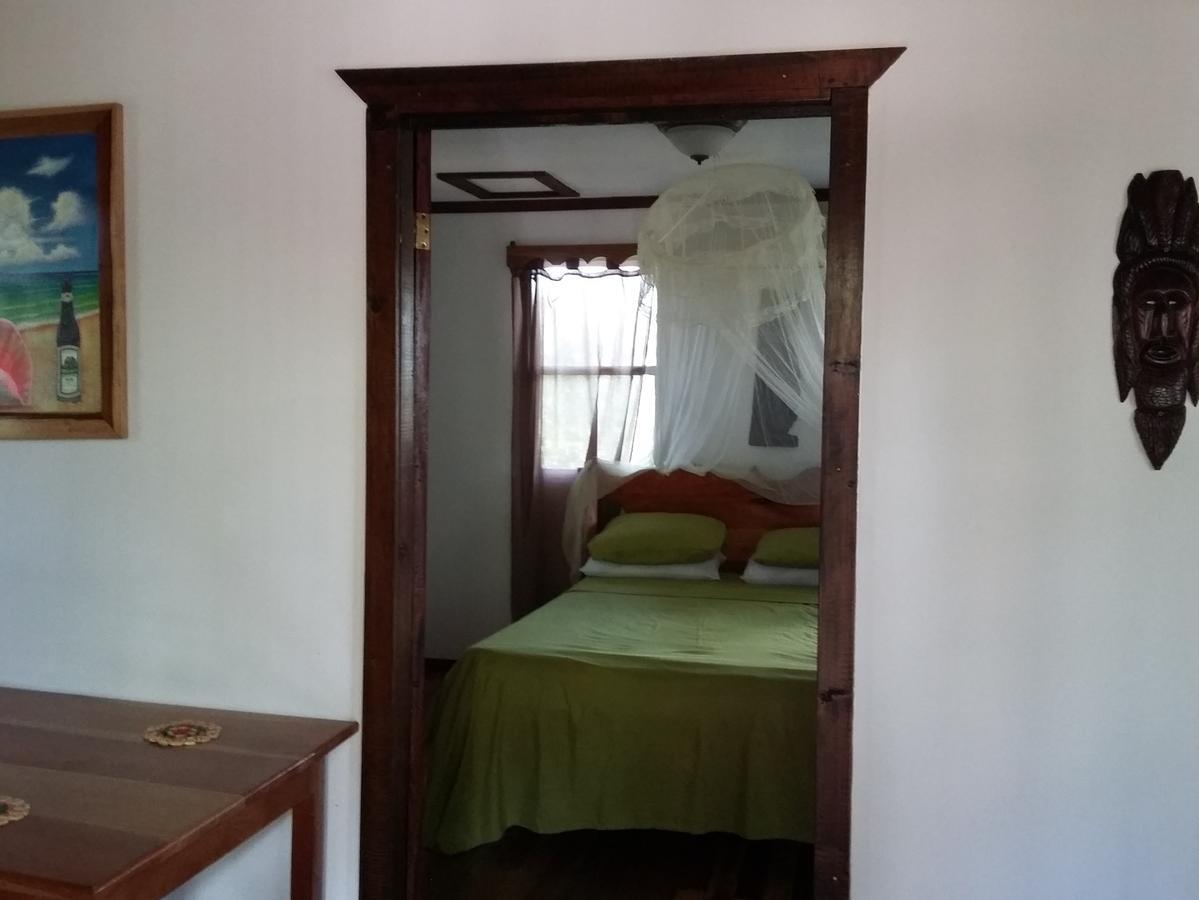 Hidden Haven Hostel Unitedville Ngoại thất bức ảnh