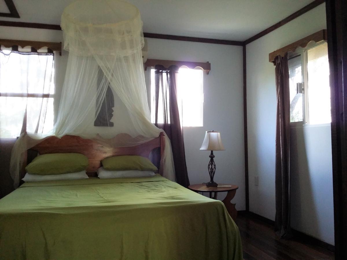 Hidden Haven Hostel Unitedville Ngoại thất bức ảnh