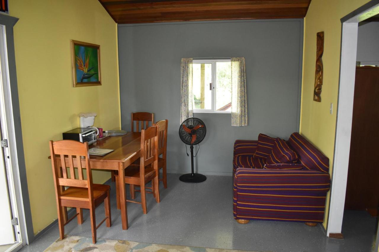 Hidden Haven Hostel Unitedville Ngoại thất bức ảnh